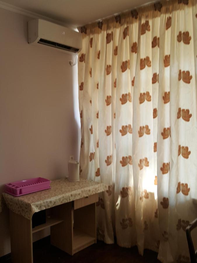 Абазинская 35 수쿰 외부 사진