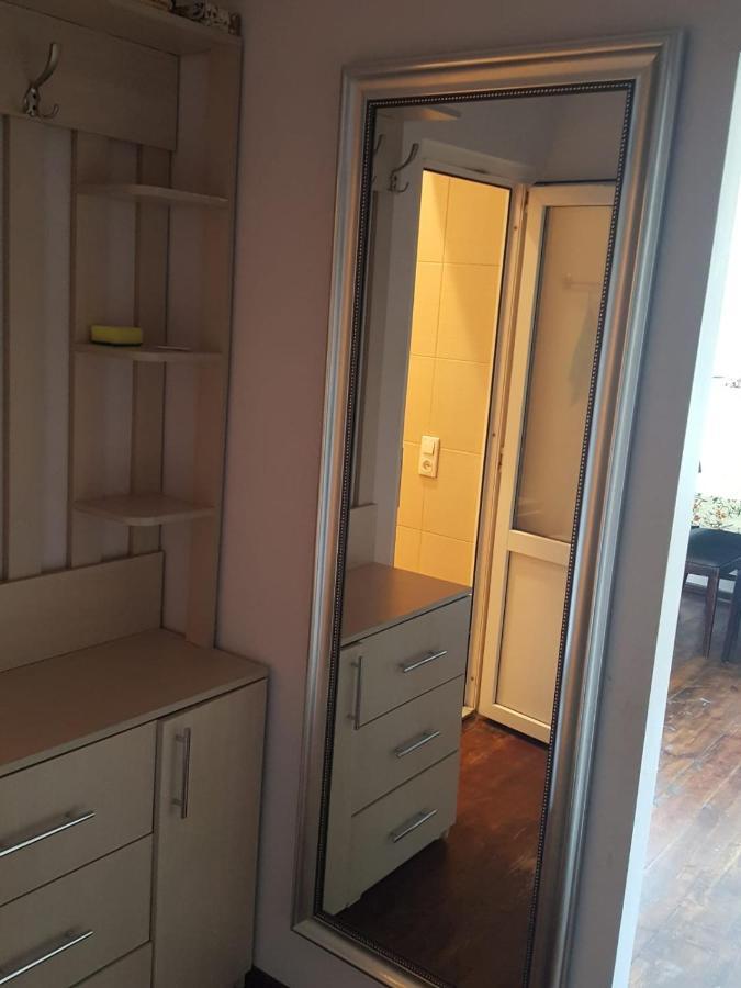 Абазинская 35 수쿰 외부 사진