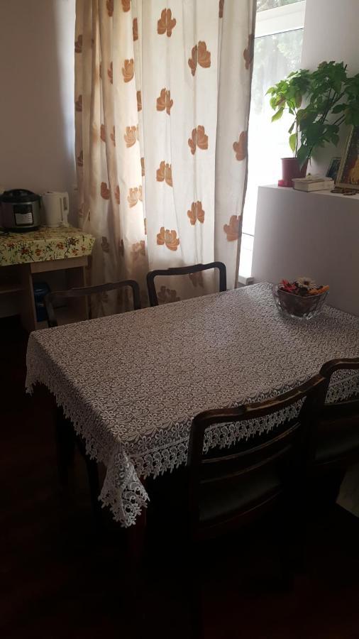 Абазинская 35 수쿰 외부 사진